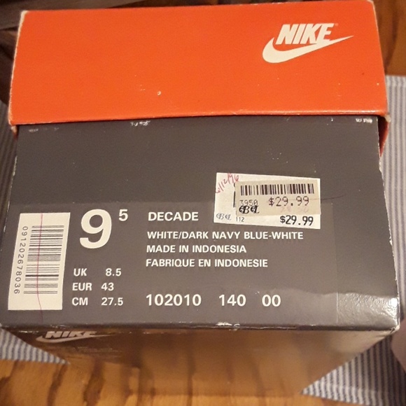 Men's Nike Decade sneakers 9 1/2 - Picture 4 of 6